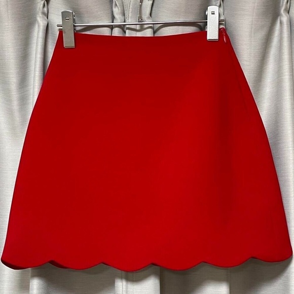 Miu Miu Scalloped Red Mini Skirt Size FR38 - Picture 5 of 5
